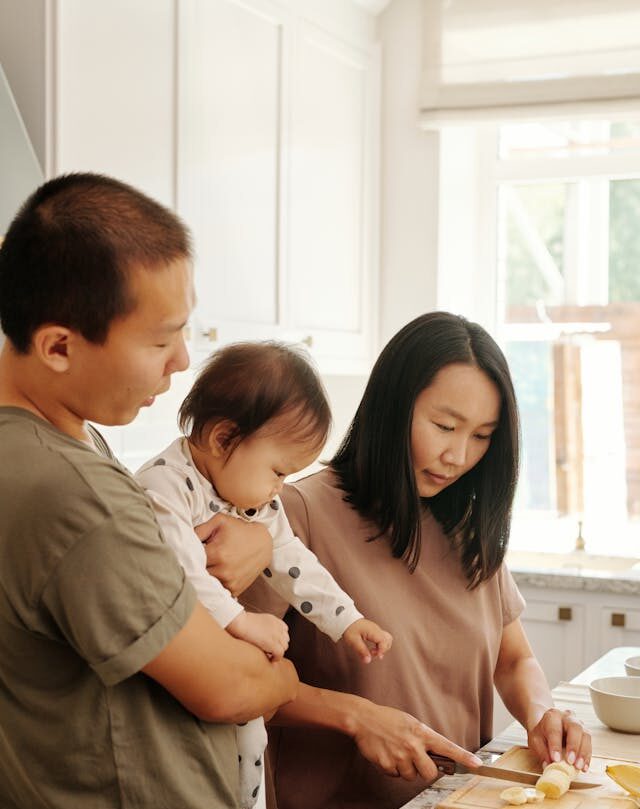 https://amanasa.id/wp-content/uploads/2024/08/pexels-vanessa-loring-5082953-e1725377448492.jpg